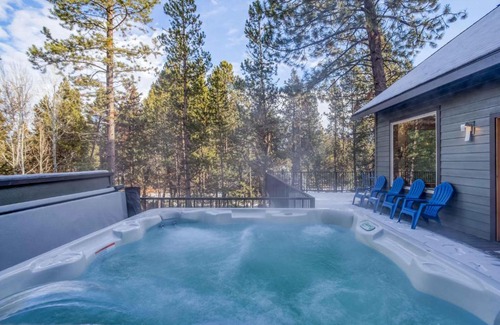 Three Rivers House | Blue Heron - Meredith Lodging
