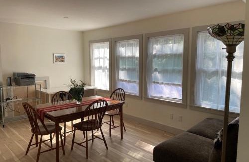Blue Hill Apartment | Blue HIll Apartment in the Woods