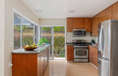 The Mesa House | Blue Horizon - Panoramic Ocean Views