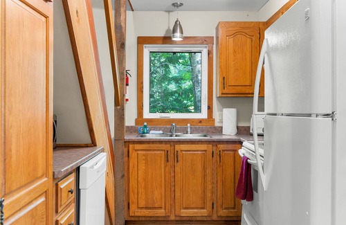 Jeffersonville Ski Chalet | Blue Jay's Blue Forest Chalet Near Smuggs & Trails