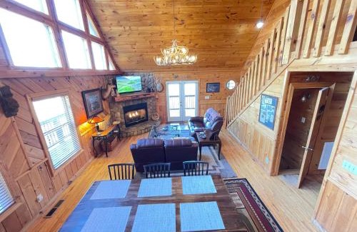 Dial House | Blue Ridge Hideaway 5 Acres in Aska Adventure Area