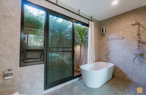 Phitsanulok Hotel | Blue River Resort