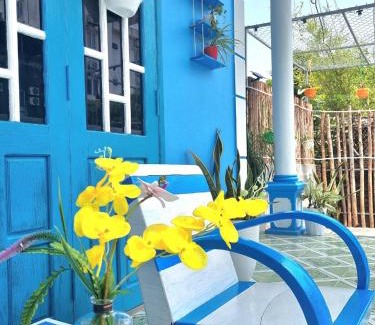 Dong Hoi Apartment | Blue Sea House Quảng Bình - Căn hộ 2 phòng ngủ, phòng khách và phòng bếp
