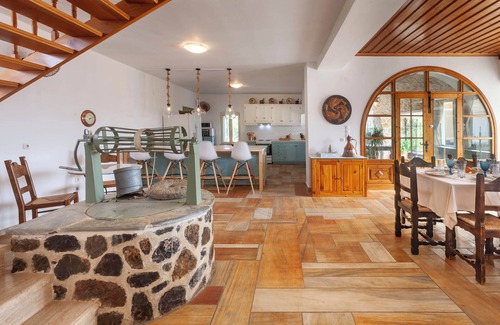 Plitra Villa | Blue Seas Villa - Your sea-view family retreat home in the Peloponnese.
