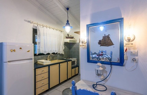 Aipeia House | Blue Seaside Retreat - Fully Equipped Garden Gem