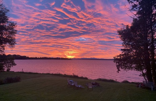 Alburg House | Blue Spruce Lakefront Retreat- Renew your energy and recharge your soul.