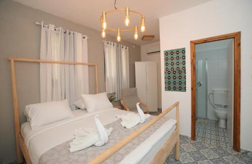 Rosh Pinna Bed & Breakfast | Blue Stone