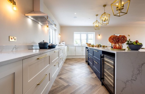 Llanfaelog House | Bluebells - a fantastic new build sleeping 8 in Llanfaelog