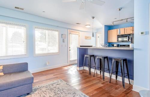 Douglas Apartment | Bluebird Condo