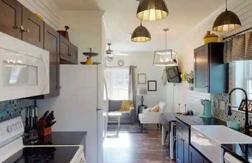 Lake Monticello Cottage | Bluebird Cottage A: Near Charlottesville, Wineries: Firepit, Patio, Dogs OK