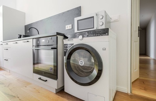 Alt-Treptow Apartment | Blueground | Alt-Treptow, view, nr Treptower Park
