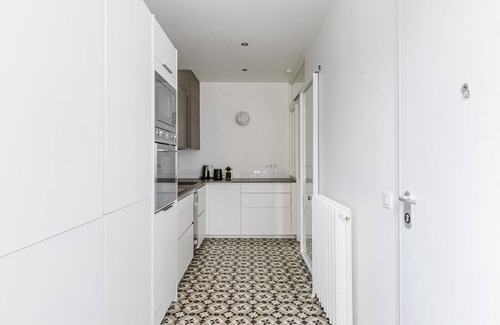 L'Europe Apartment | Blueground | Batignolles 2bd apartment