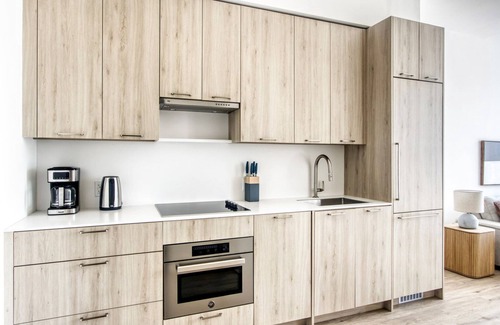 Clinton Hill Apartment | Blueground | Clinton Hill, pool, nr Fort Greene Park
