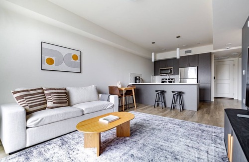 Federal Way Apartment | Blueground | Federal Way, AC, nr parks & mall