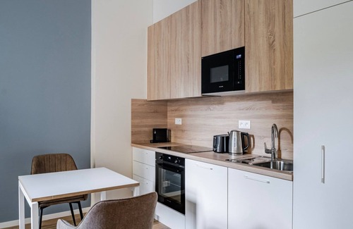 Prague 7 Apartment | Blueground | Holešovice, balcony, nr Vltava (PRG-48)