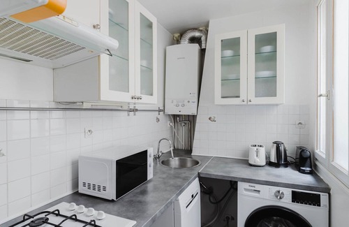 Odeon Apartment | Blueground | Jardin du Luxembourg, fully furnished