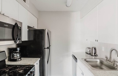 Cherrywood Apartment | Blueground | Mueller 2bd, BBQ, Pool, AC, nr Downtown