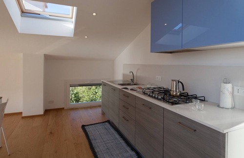Tellaro Apartment | BlueLine Terrace - attic with two rooms in front of Fiascherino beach