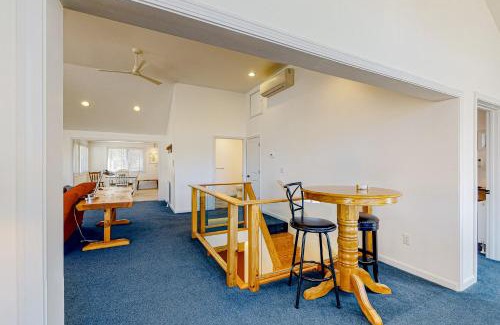 Neshobe Beach House | Blues Views