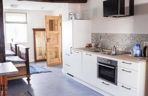 Amoneburg Apartment | Bluethroat - Amanahof