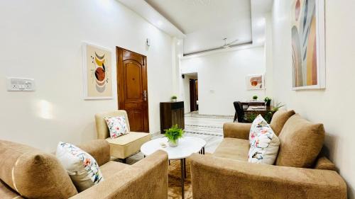 Rohini Apartment | BluO Modern 2BHK Rohini - Parking , Balcony