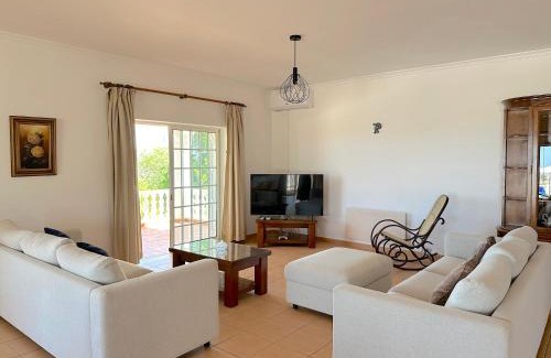 Cerro Grande Villa | BnB Homes Luxurious Villa Stardust with swimming pool & BBQ for Family Fun