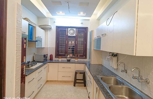 Shalimar Bagh House | BnBBuddy Stupendous Home In Shalimar Bagh