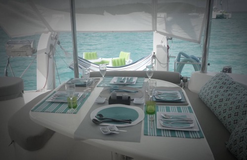 Likuri Island Boat Rental | Boat & Breakfast private LUX CATAMARAN Mamanuca and Yasawa FIJI ISLANDS