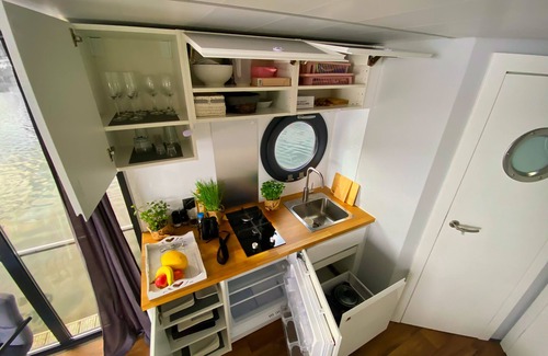 Schwerin Boat Rental | Boat 'Cosy Hannah Führerscheinfrei' with Private Terrace