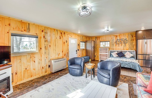 Twin Lake Apartment | Boat, Fish & Hike: Cozy Getaway in Twin Lake!