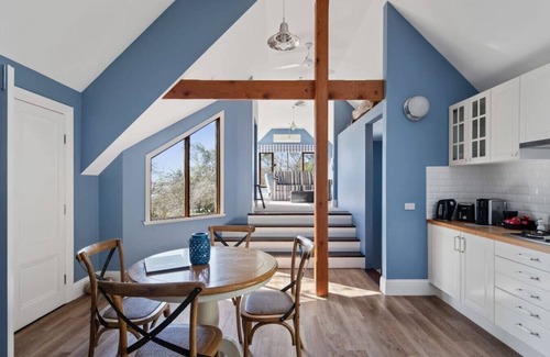 Rhyll Apartment | Boathouse at Oaktree Lodge
