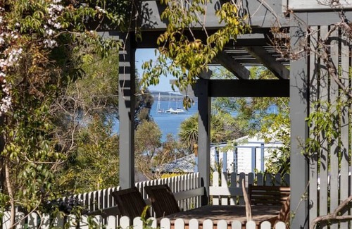 Rhyll Apartment | Boathouse at Oaktree Lodge