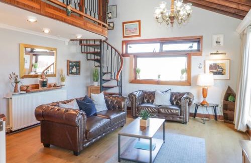 Deganwy House | Boathouse