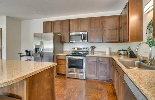 Diamond City Apartment | Boats and Coves Unit 2/Lots of Boat parking