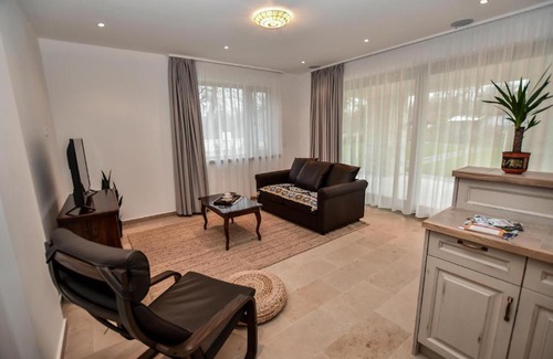 Tokaj Apartment | Bodrog33 Riverhouse