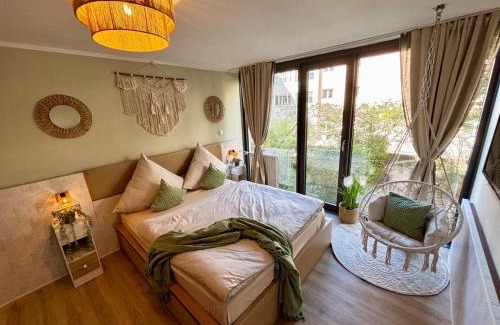 Augustenstraße Apartment | Bohemian Chic Sage Dreams - Munich Central Station