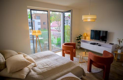 Banska Bystrica Apartment | BOHO Apartmán v centre, smart & self check-in 24h,private parking