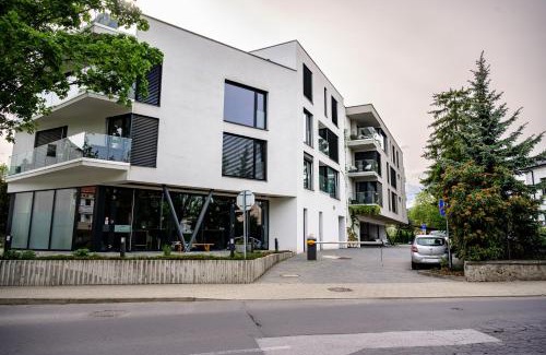 Banska Bystrica Apartment | BOHO Apartmán v centre, smart & self check-in 24h,private parking