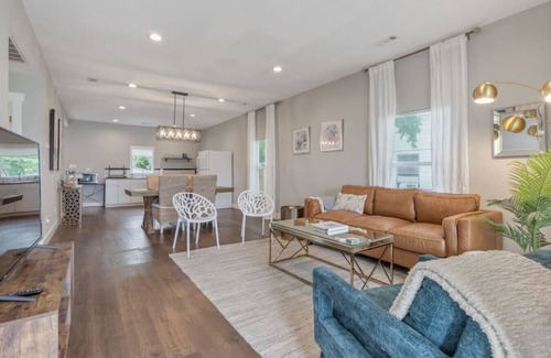 Tulsa House | BOHO Bungalow|KS Bed|Near Expo/Downtown/TU