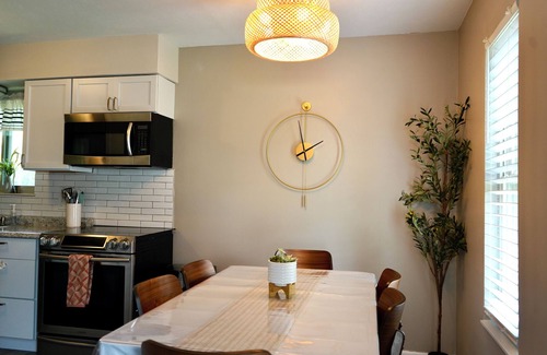 Lindenwald House | Boho on Bishop - Spooky Nook, Miami U & Hospitals