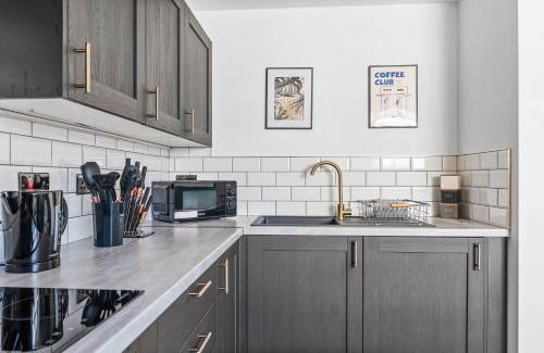Butetown Apartment | Boho Vista Stylish Central1BR Flat in Cardiff Bay