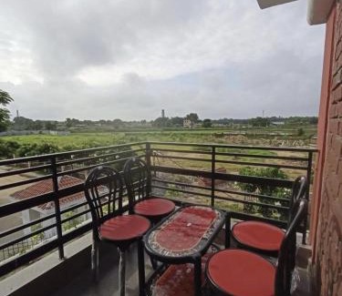 Bolpur Apartment | Bolpur Shantiniketan Bungalow on Kopai River