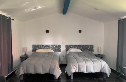 Santa Fe de la Laguna Villa | Bonita casa frente al lago