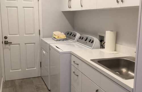 Pierpont Bay House | BOOK 3 NIGHTS GET THE 4TH FOR FREE OCEANFRONT!