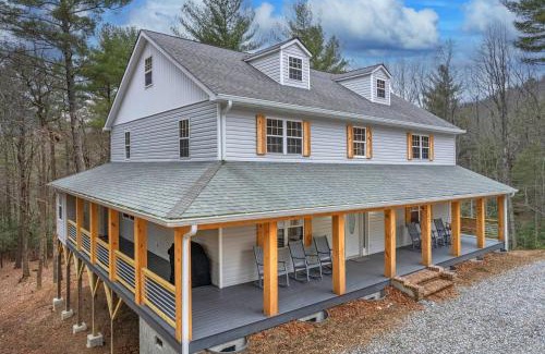 Deep Gap House | Boone Getaway Dog Friendly, Hot Tub, Fire Pit!