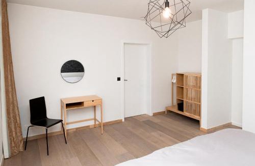 Ieper Apartment | Boonuz guesthouse, luxe duplex vakantiehuis in centrum Ieper met privé lounge terras en IR sauna