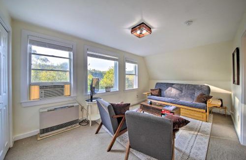 Boothbay Harbor Apartment | Boothbay Apt with Furnished Deck about 1 Mi to Bay
