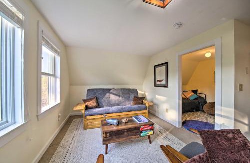 Boothbay Harbor Apartment | Boothbay Apt with Furnished Deck about 1 Mi to Bay