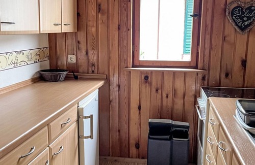 Lindow House | Bootshaus auf dem See by Interhome