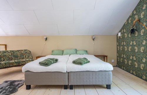 Alstugorna Bed & Breakfast | Boråkra Bed & Breakfast
